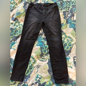 Judy blue black button fly skinny fit jeans!